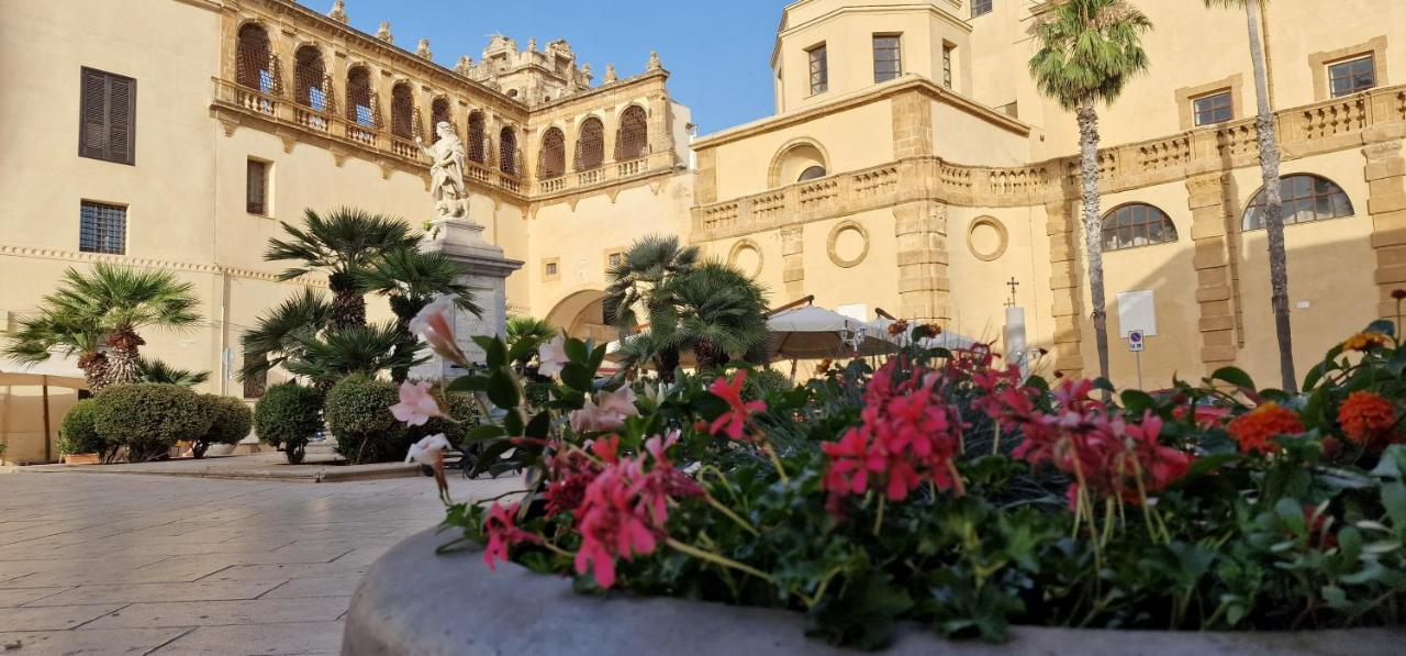 In Piazza Bed and Breakfast Mazara del Vallo Esterno foto